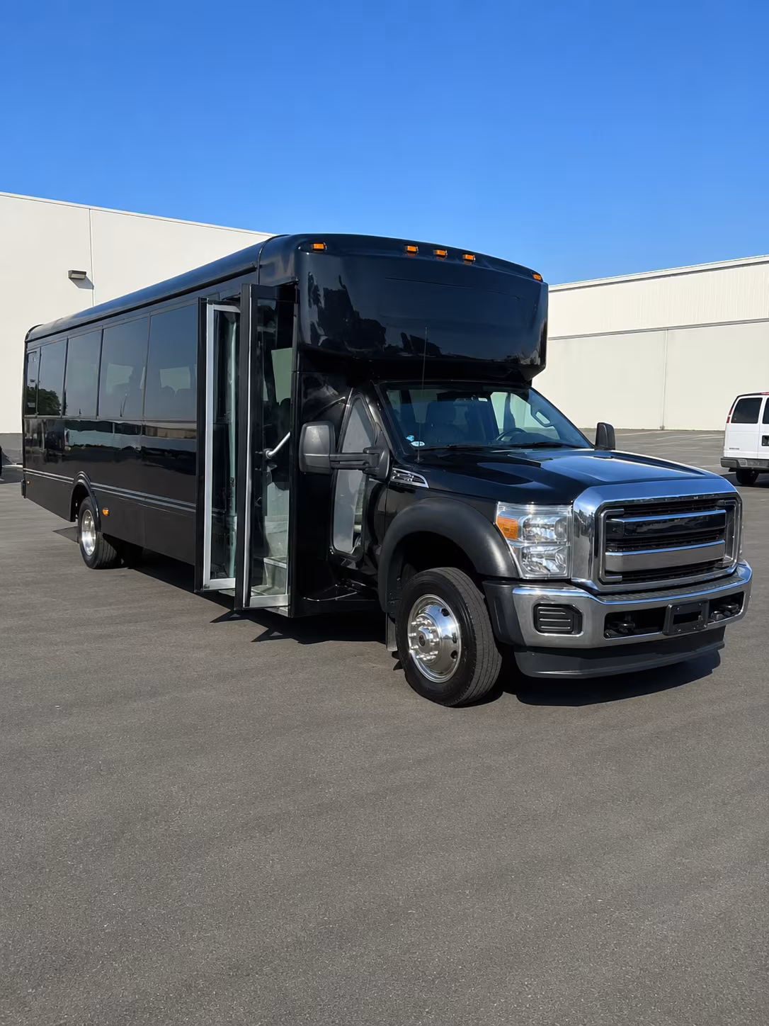 Fayetteville Birthday, Sweet 16, & Quinceañera Party Bus Rentals