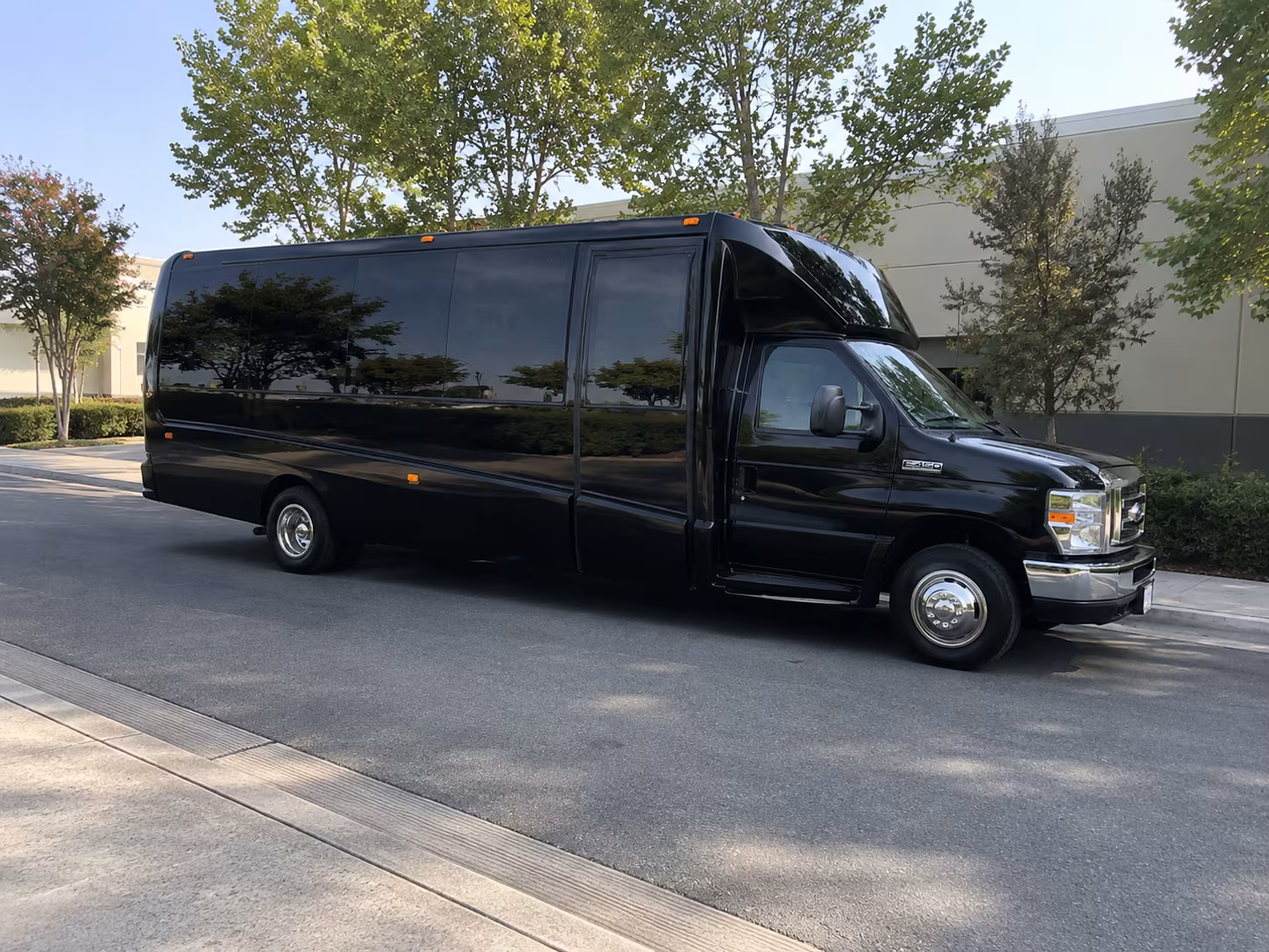 Raleigh Winery Tour & Pub Crawl Transportation group transportation